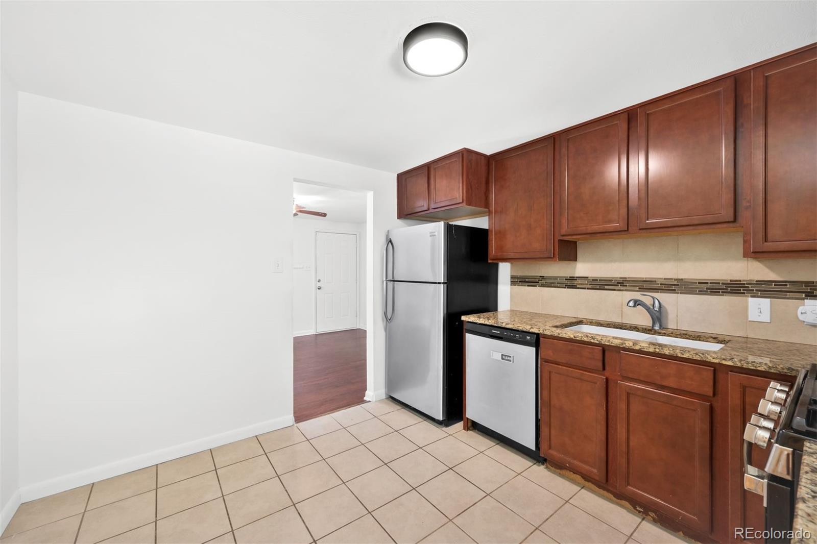 MLS Image #9 for 1670 s franklin street,denver, Colorado