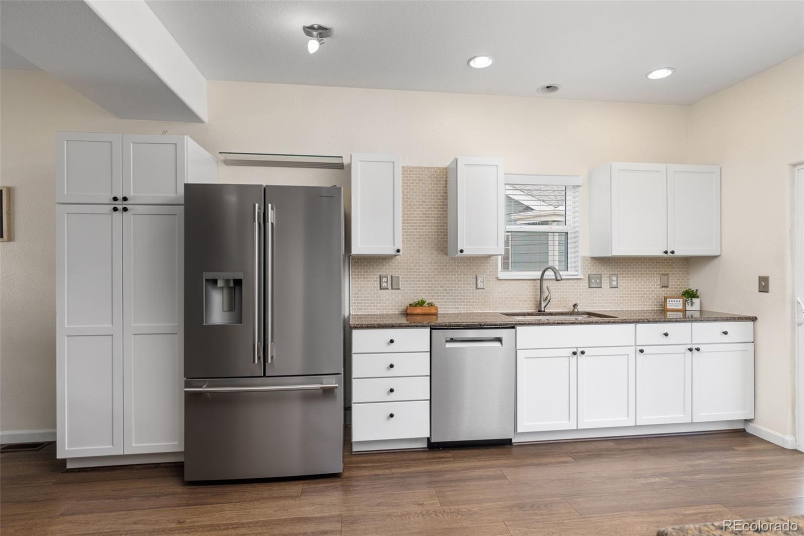 MLS Image #11 for 108  sandstone drive,johnstown, Colorado