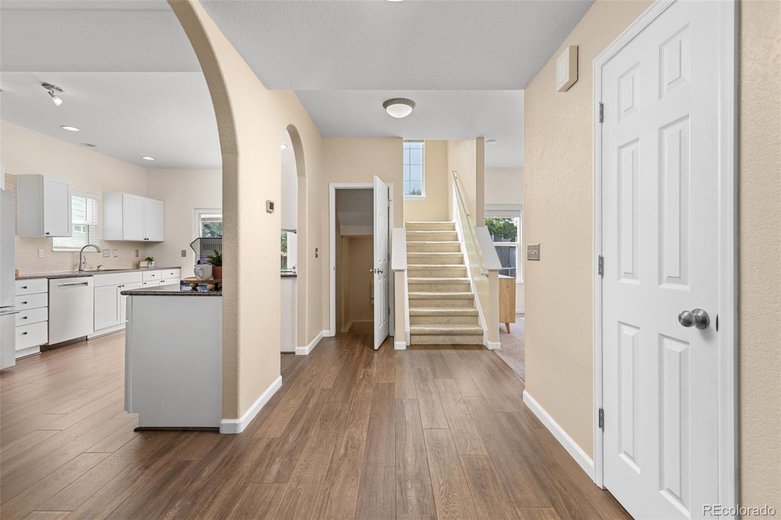 MLS Image #5 for 108  sandstone drive,johnstown, Colorado