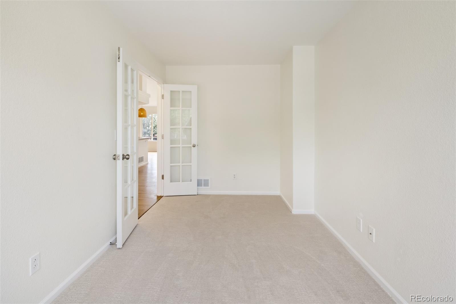 MLS Image #12 for 19926 e 40th place,denver, Colorado