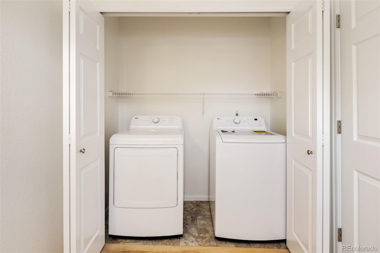 MLS Image #14 for 19926 e 40th place,denver, Colorado