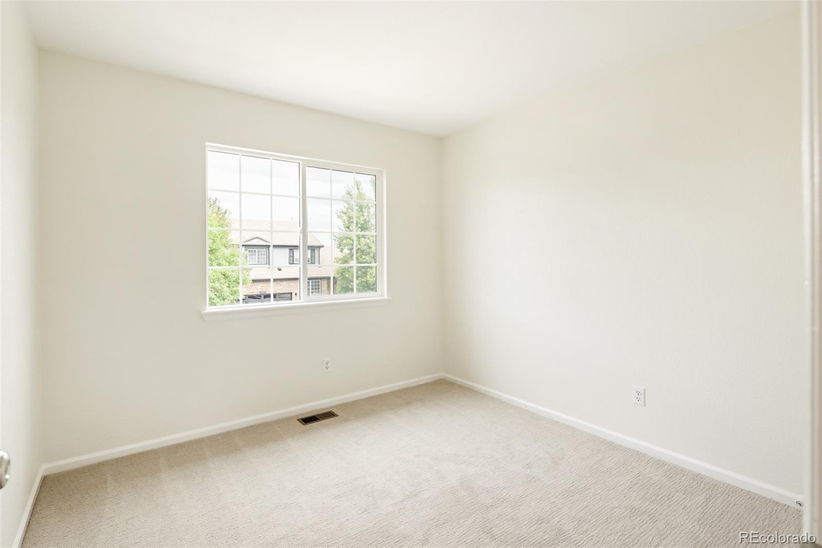 MLS Image #23 for 19926 e 40th place,denver, Colorado
