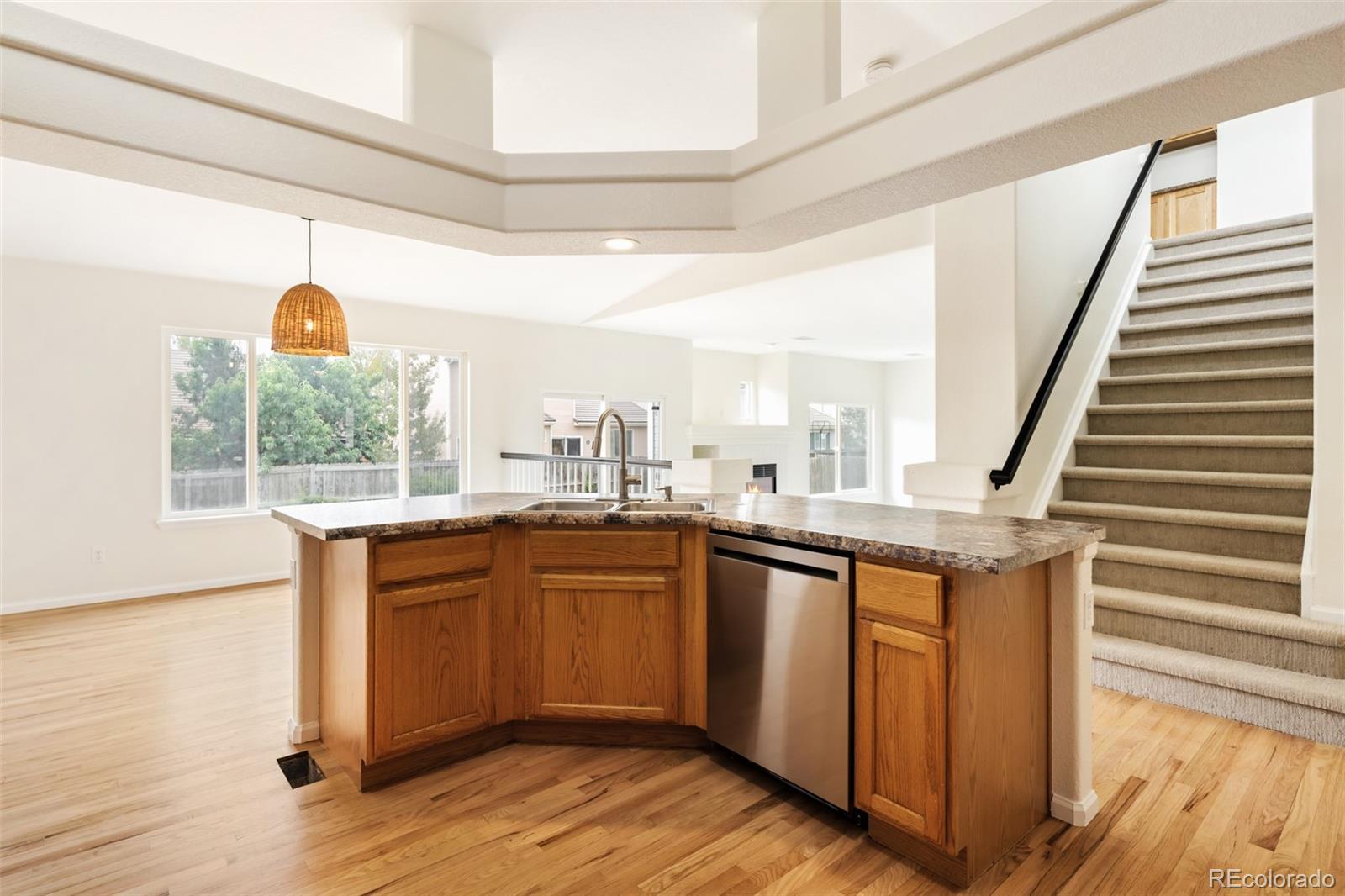 MLS Image #6 for 19926 e 40th place,denver, Colorado