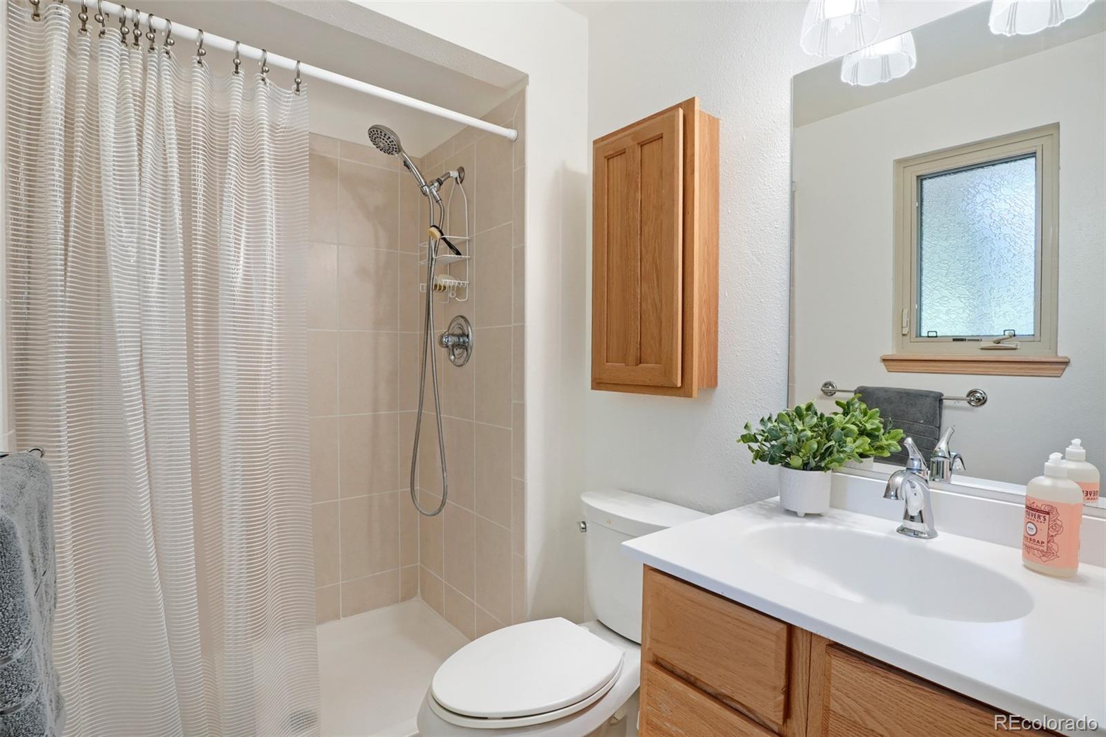 MLS Image #14 for 1268 s independence street,denver, Colorado
