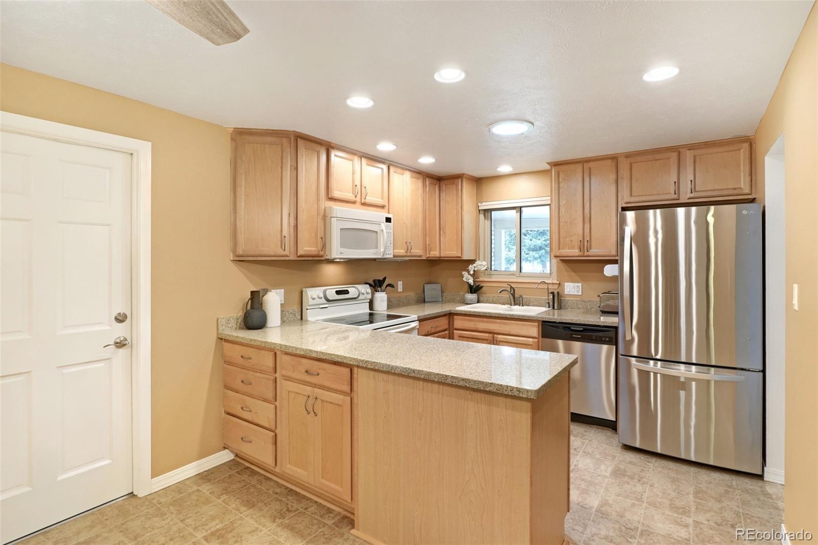MLS Image #5 for 1268 s independence street,denver, Colorado