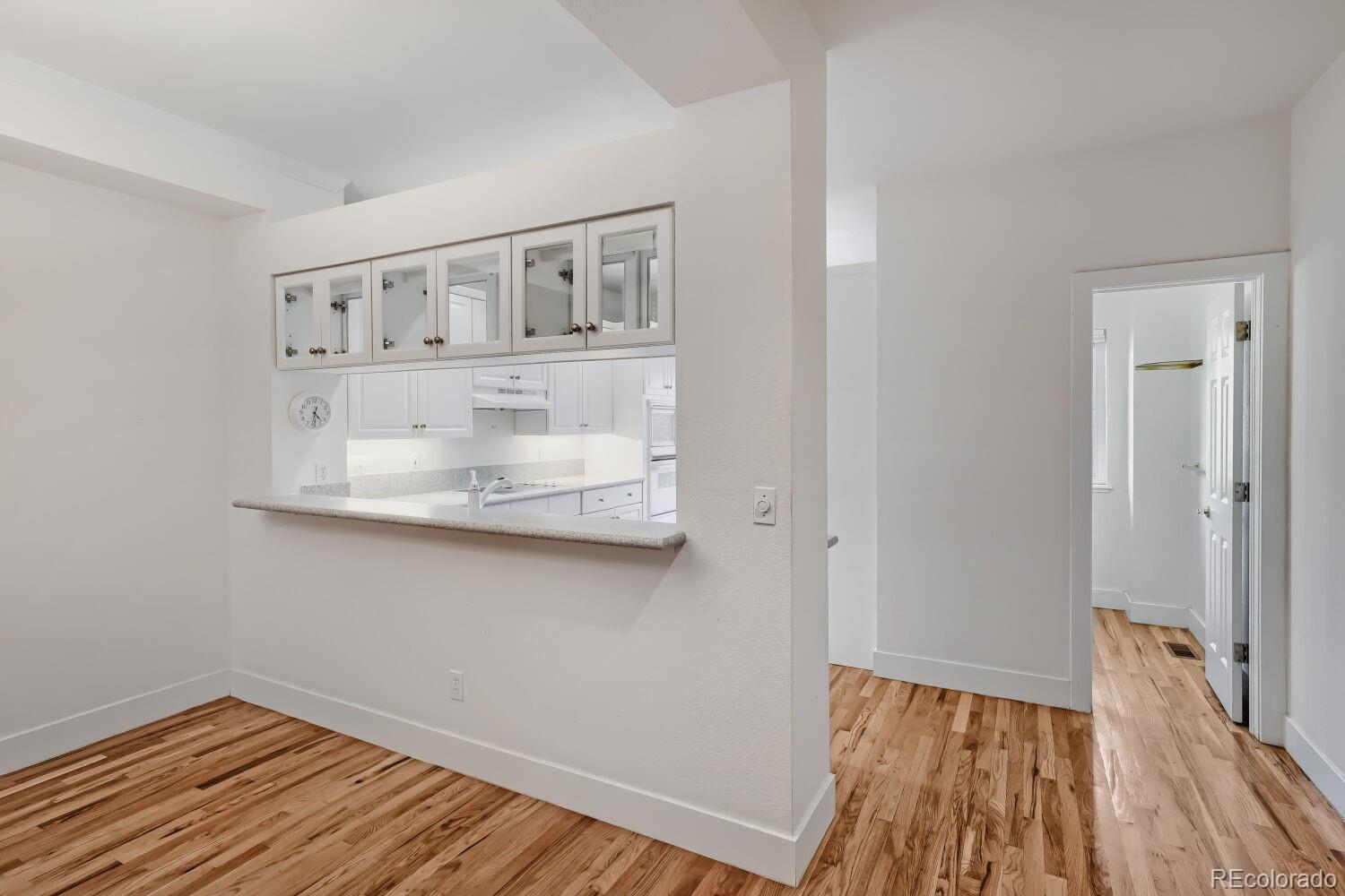 MLS Image #11 for 2660 s university boulevard,denver, Colorado