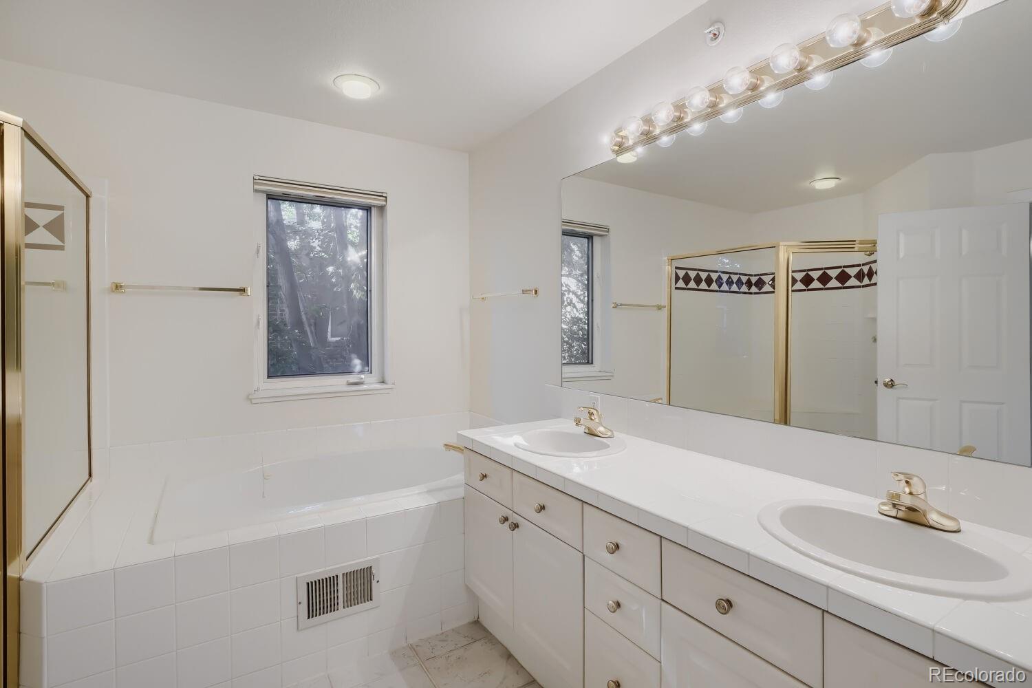 MLS Image #15 for 2660 s university boulevard,denver, Colorado
