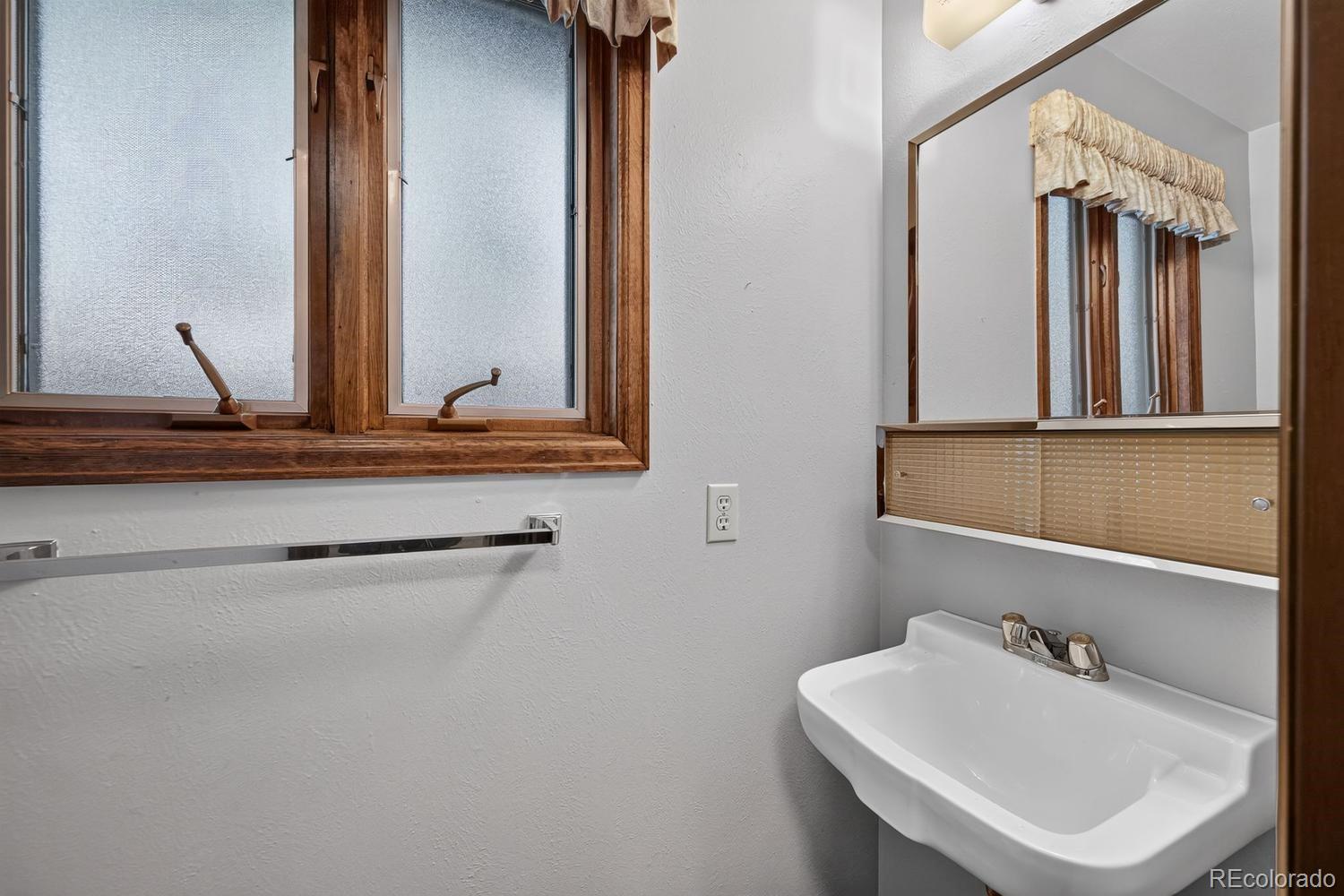 MLS Image #18 for 7135 s costilla street,littleton, Colorado