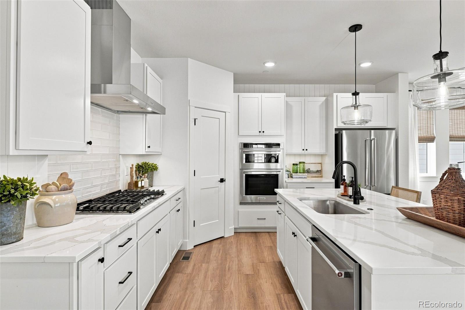 MLS Image #10 for 239  washington street,erie, Colorado
