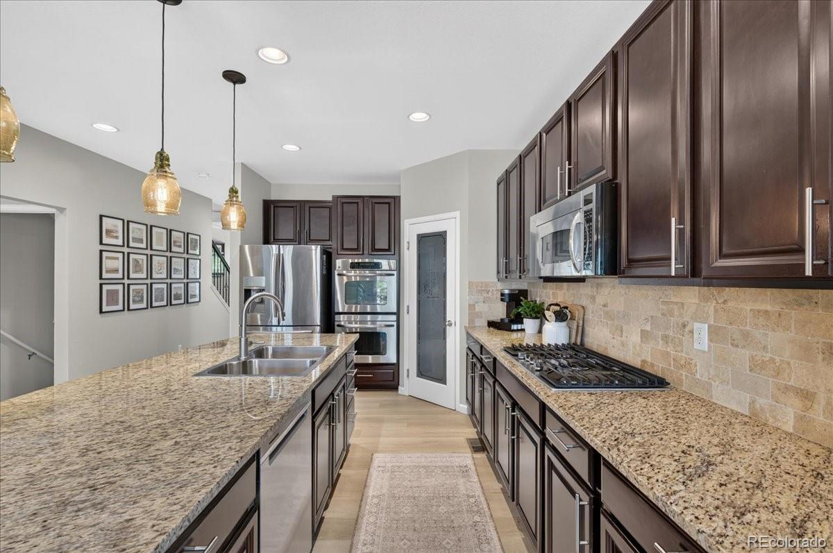 MLS Image #12 for 5682 s flat rock way,aurora, Colorado