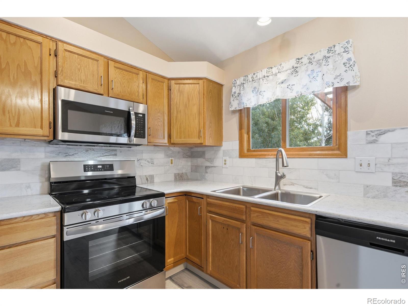 MLS Image #8 for 2331  hampshire court,fort collins, Colorado
