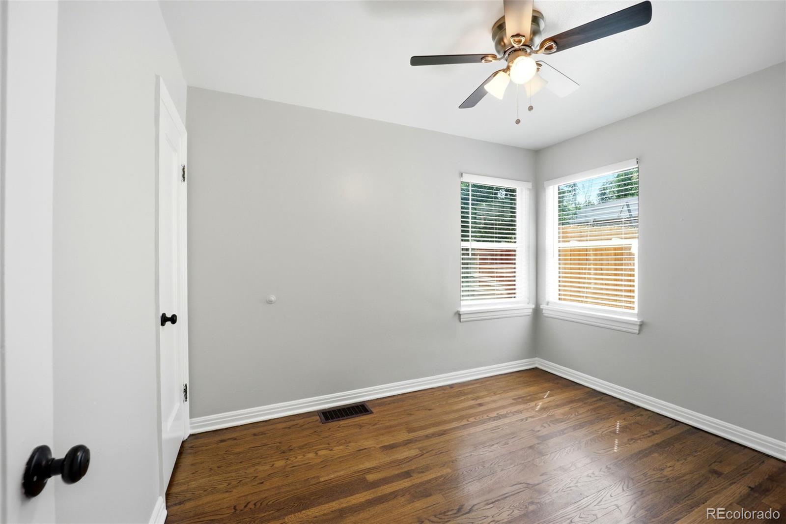 MLS Image #20 for 1444  willow street,denver, Colorado