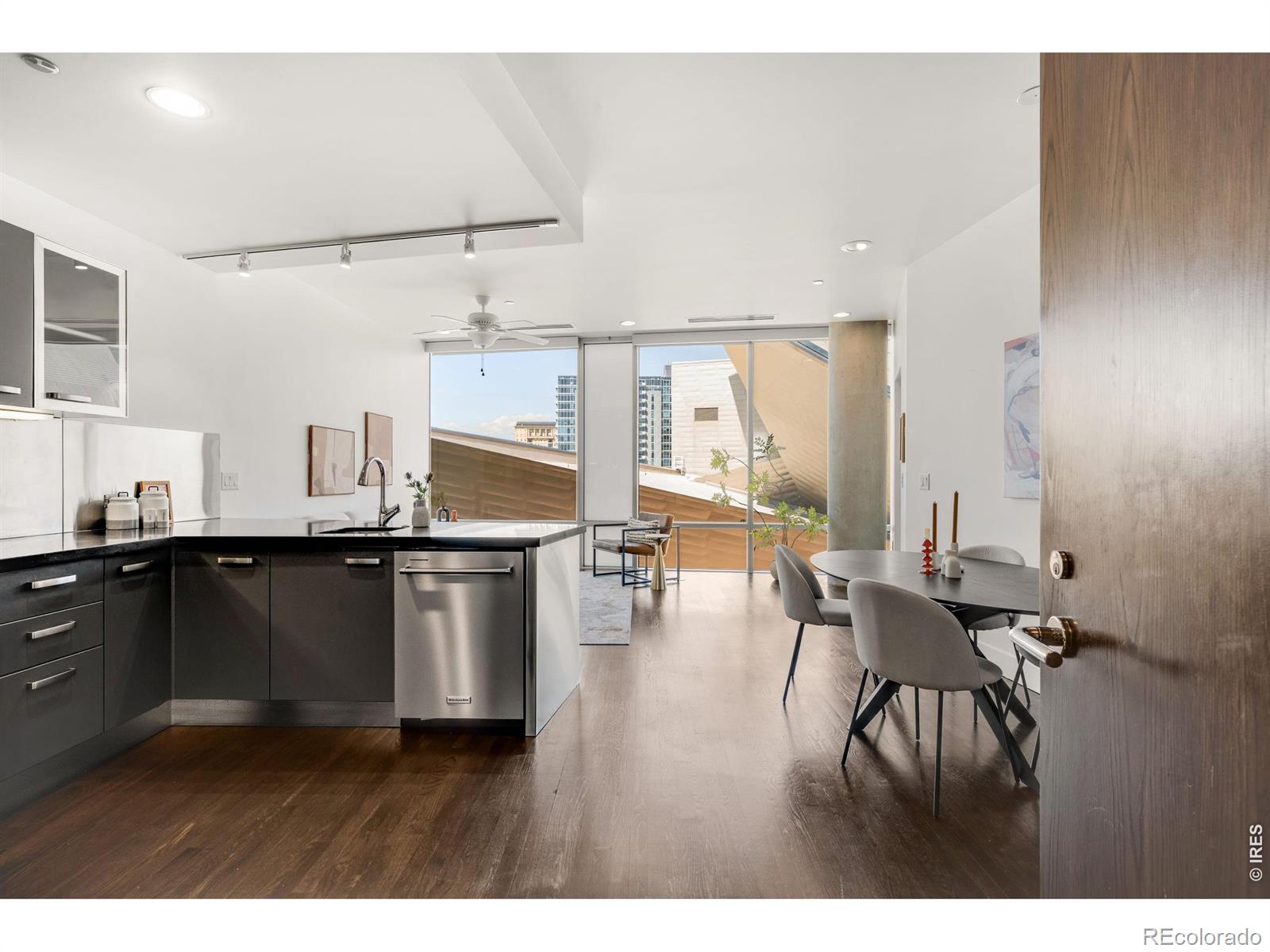 MLS Image #7 for 1200  acoma street 505,denver, Colorado