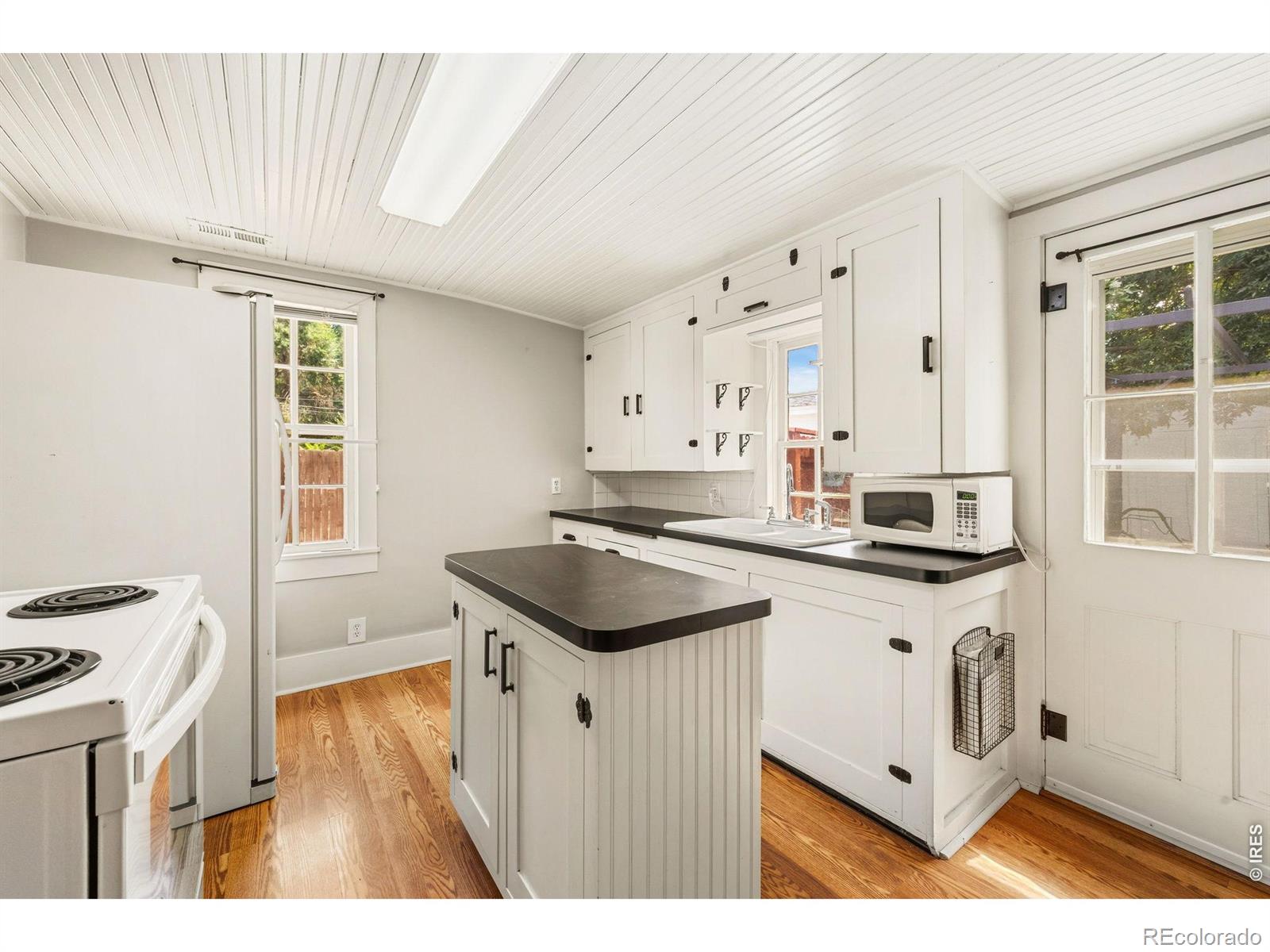 MLS Image #14 for 1050 w 8th street,loveland, Colorado