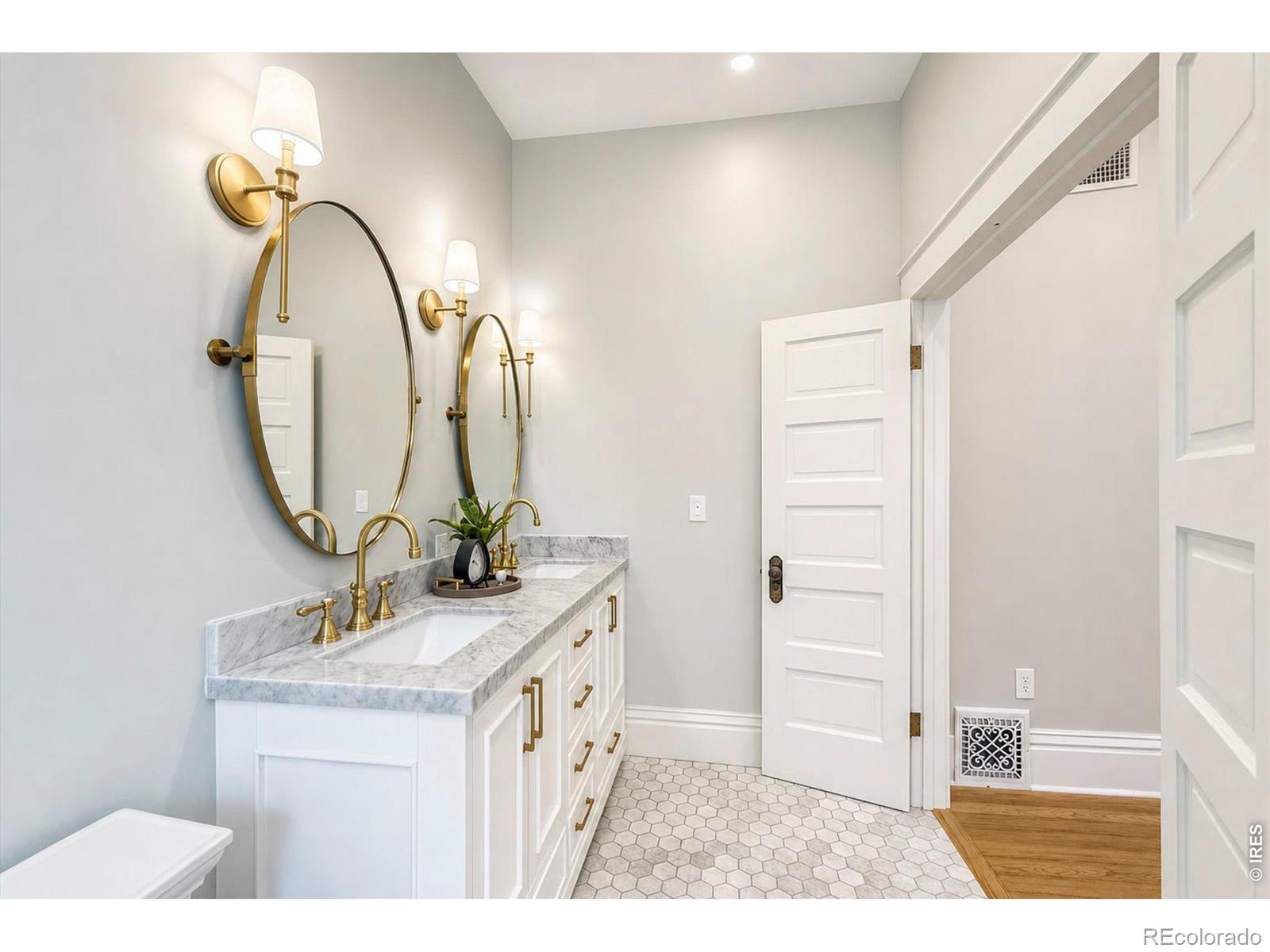 MLS Image #29 for 331  lincoln street,longmont, Colorado