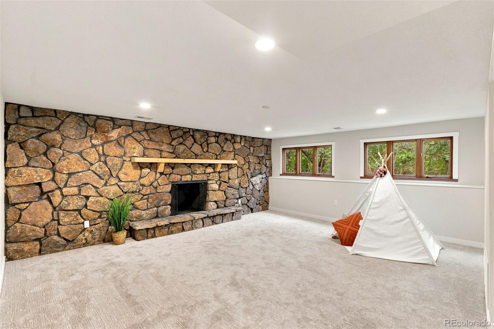 MLS Image #23 for 2101  constellation drive,colorado springs, Colorado