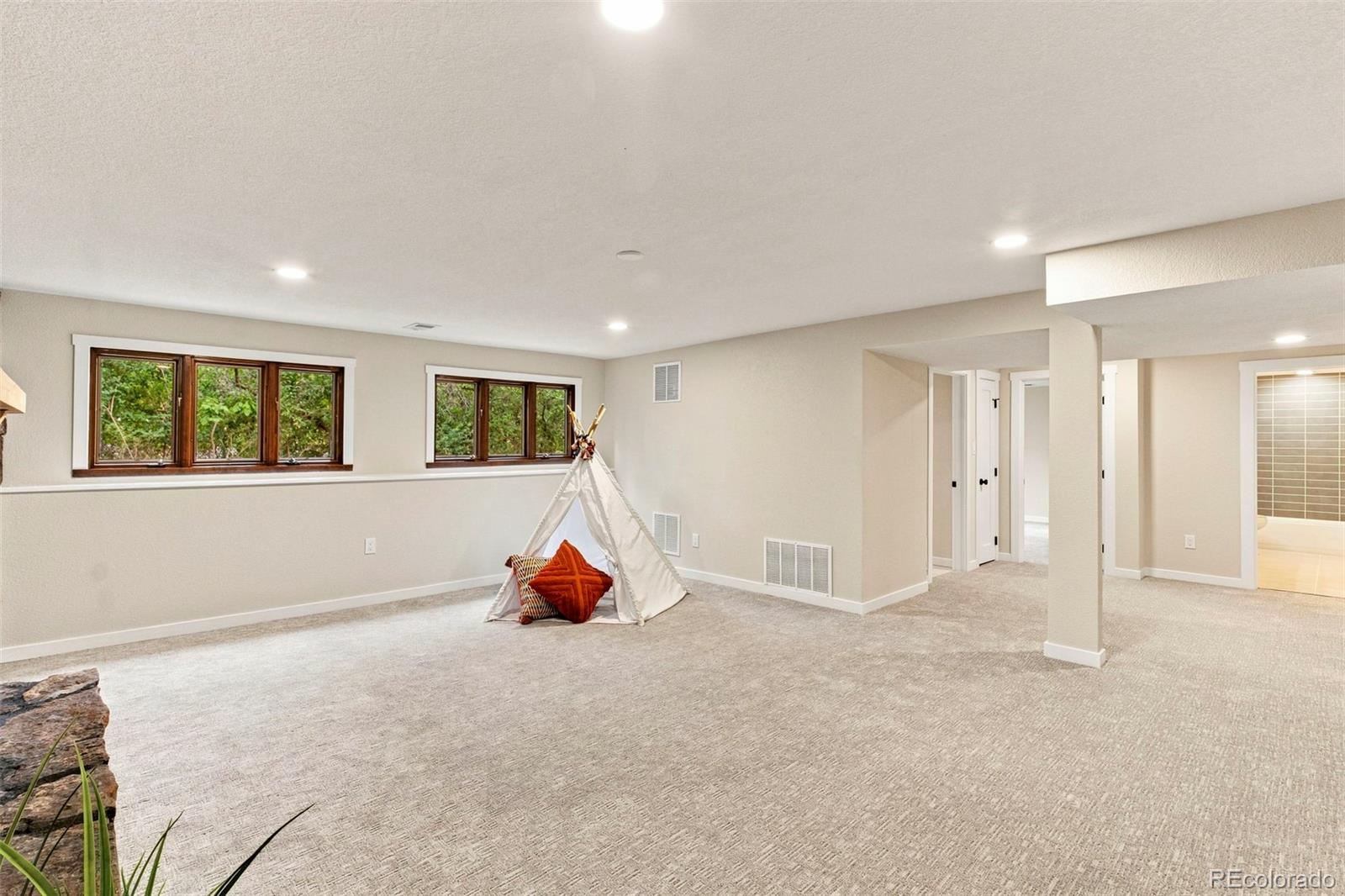MLS Image #24 for 2101  constellation drive,colorado springs, Colorado