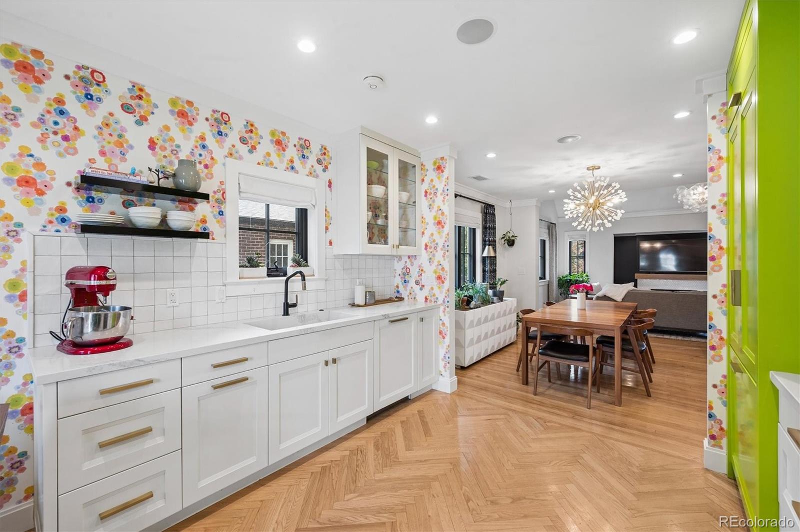 MLS Image #10 for 550 s york street,denver, Colorado