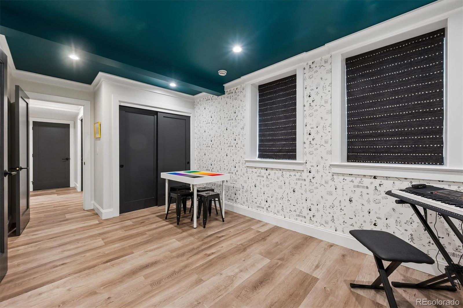 MLS Image #25 for 550 s york street,denver, Colorado