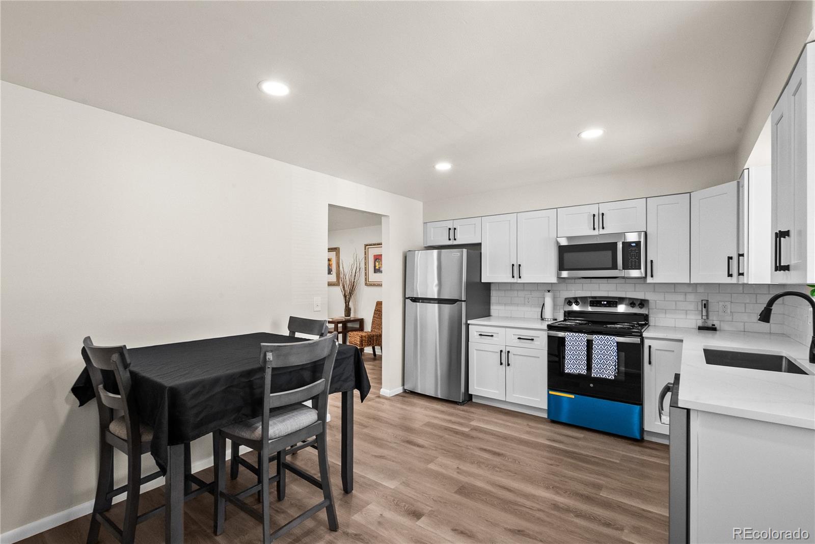MLS Image #3 for 46 s lowell boulevard,denver, Colorado