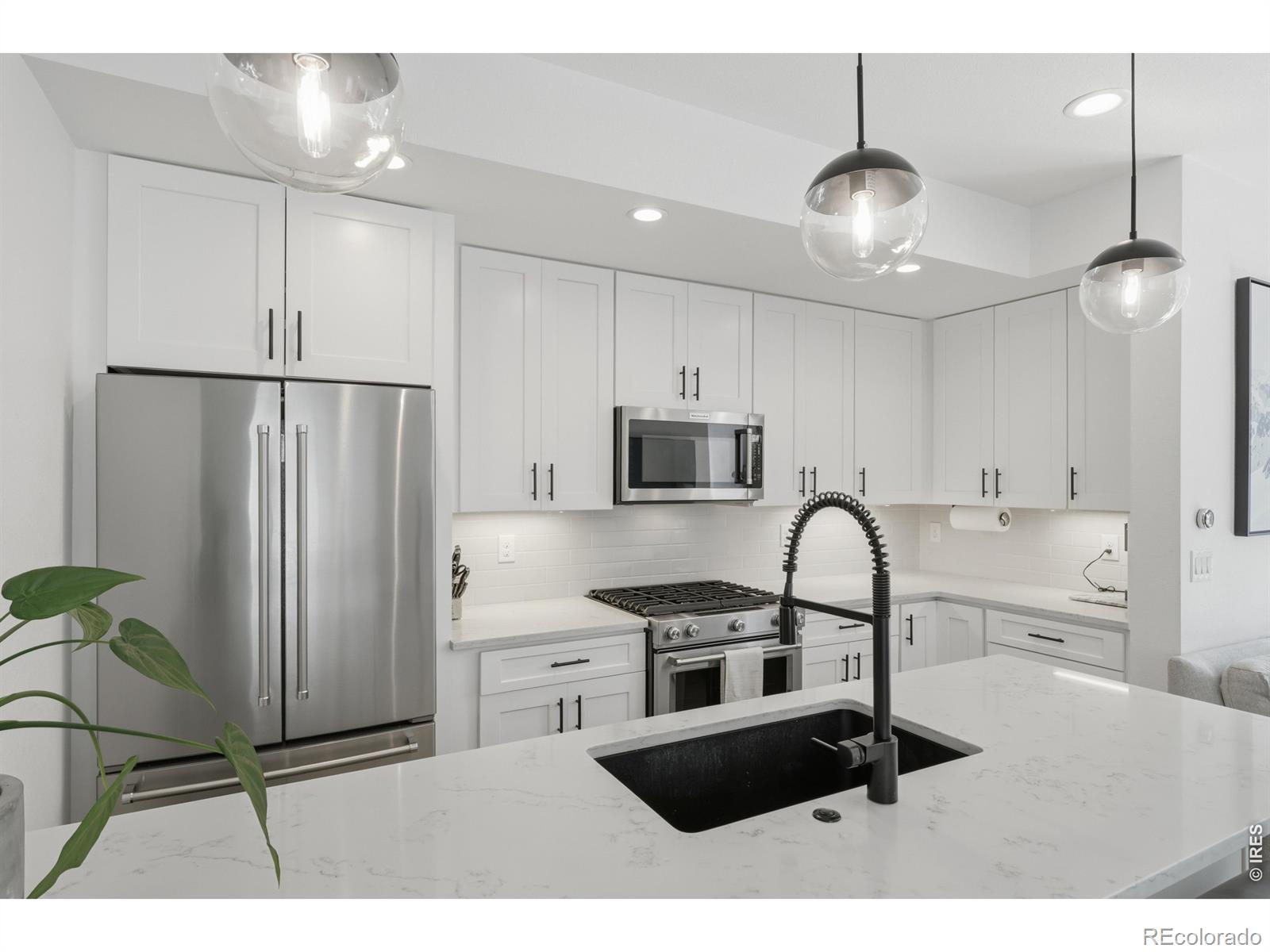 MLS Image #13 for 1368  yates street 2,denver, Colorado