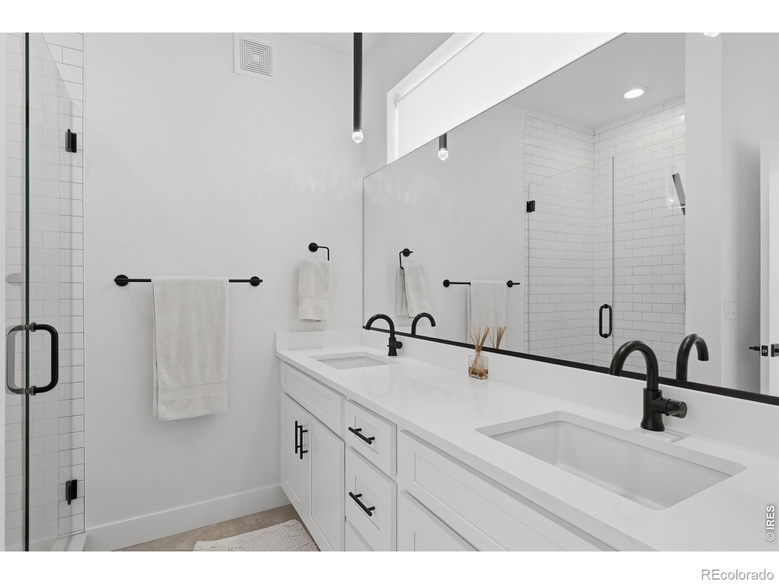 MLS Image #22 for 1368  yates street 2,denver, Colorado