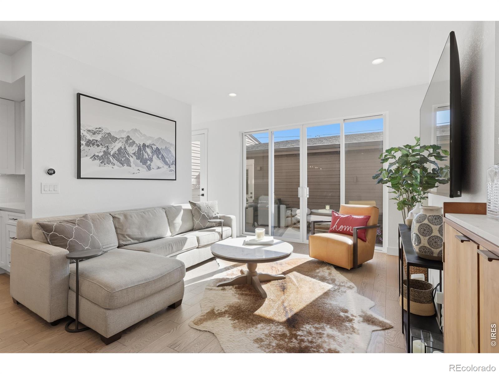 MLS Image #4 for 1368  yates street 2,denver, Colorado