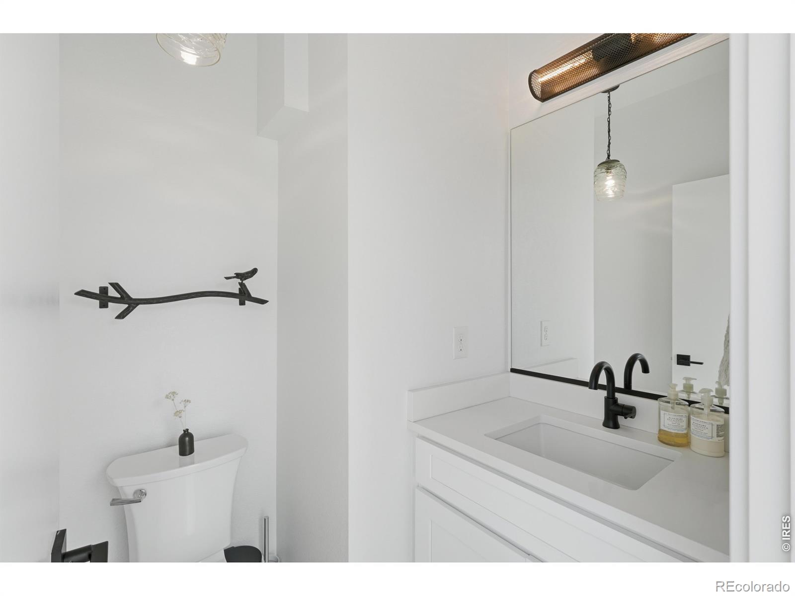MLS Image #8 for 1368  yates street 2,denver, Colorado