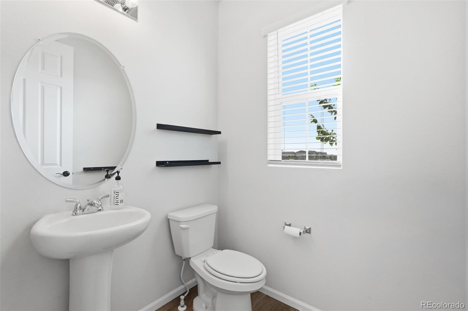 MLS Image #14 for 24431 e 41st avenue,aurora, Colorado