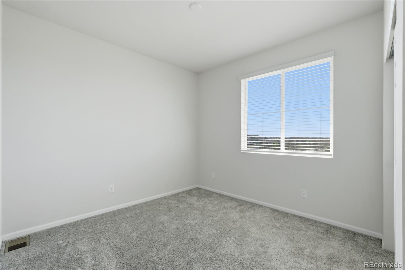 MLS Image #23 for 24431 e 41st avenue,aurora, Colorado