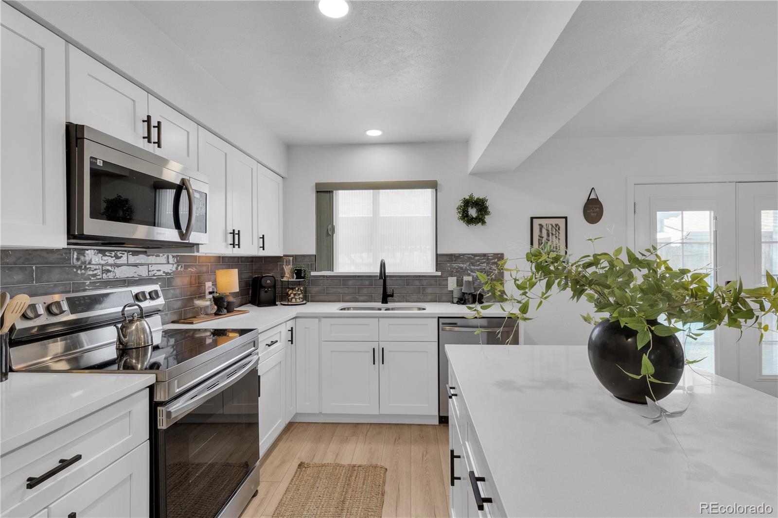 MLS Image #7 for 750  tabor street,lakewood, Colorado