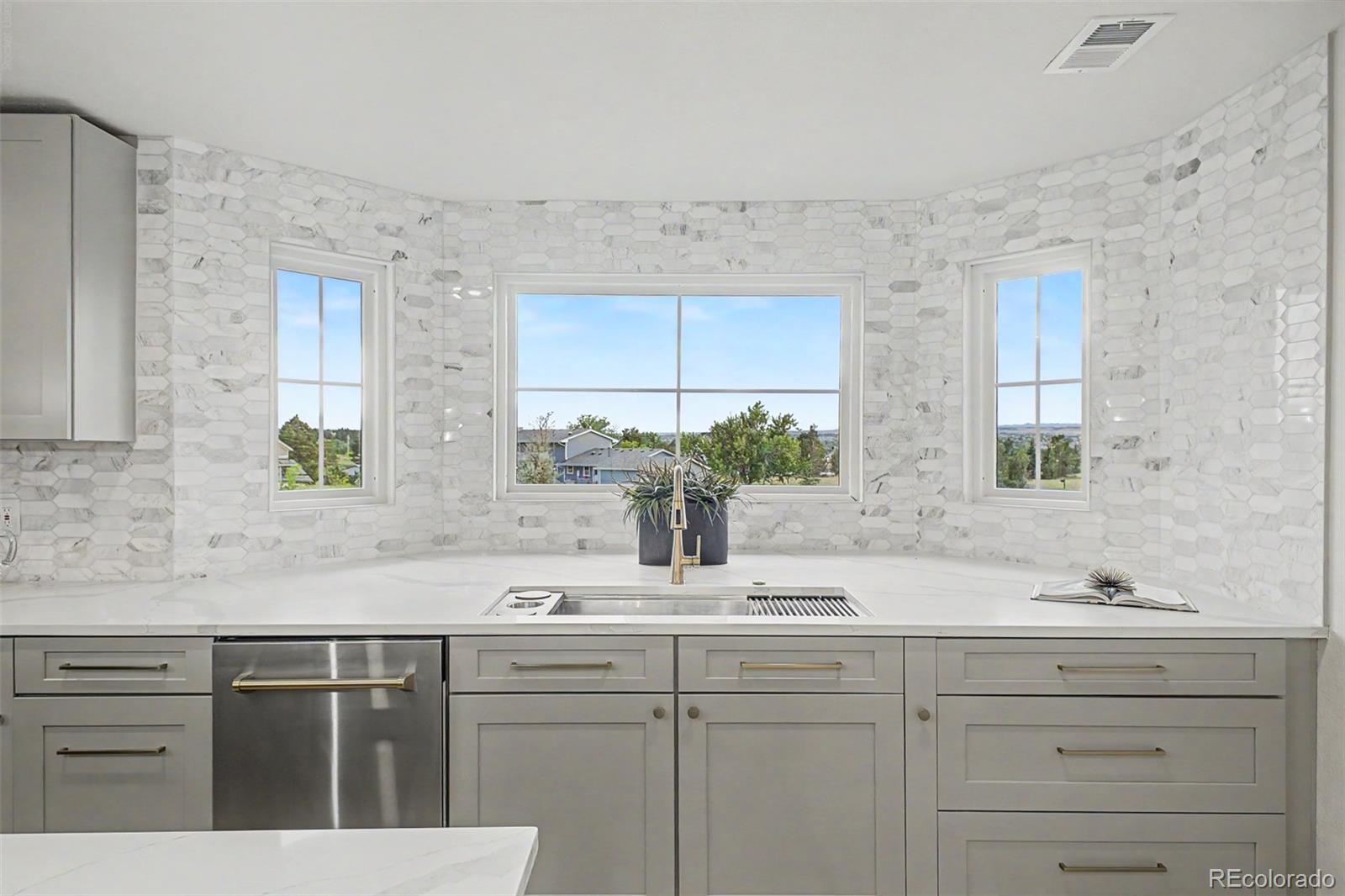 MLS Image #10 for 16920 e easter avenue,foxfield, Colorado