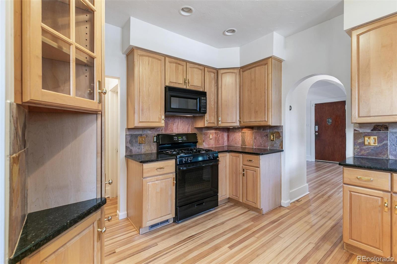 MLS Image #6 for 3601 n raleigh street,denver, Colorado