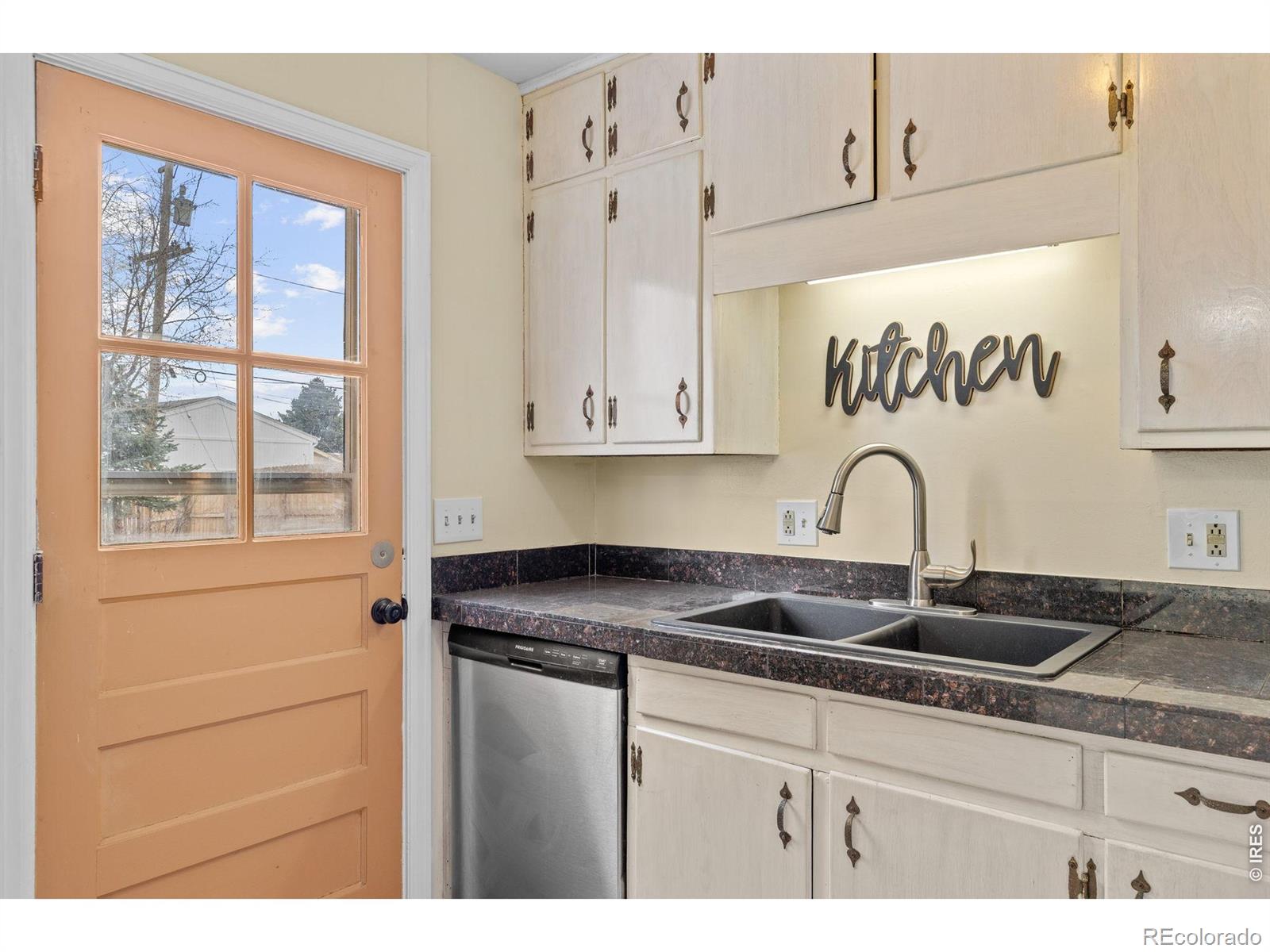 MLS Image #8 for 820  lotus way,broomfield, Colorado