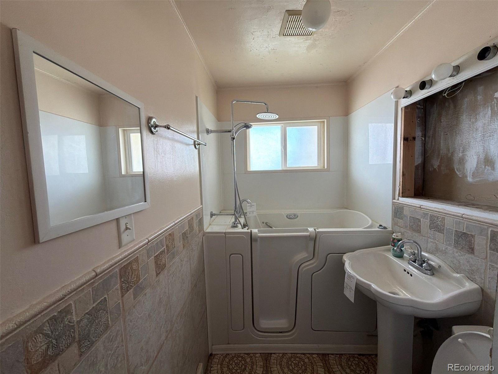 MLS Image #24 for 712  alta street,trinidad, Colorado