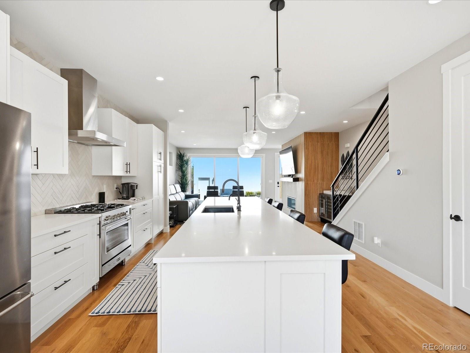 MLS Image #10 for 4498  utica street,denver, Colorado