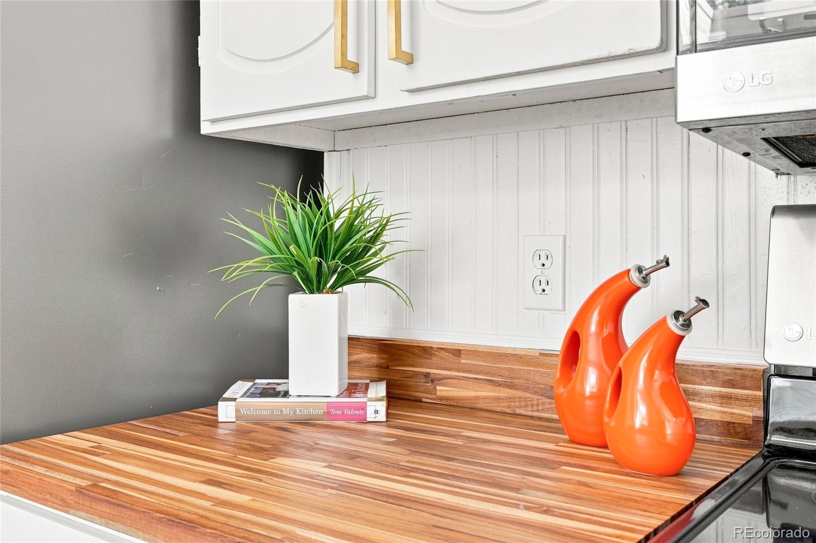 MLS Image #11 for 10391 w 107th circle,broomfield, Colorado