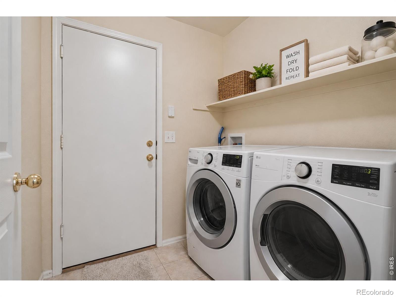 MLS Image #10 for 208  egyptian court,fort collins, Colorado