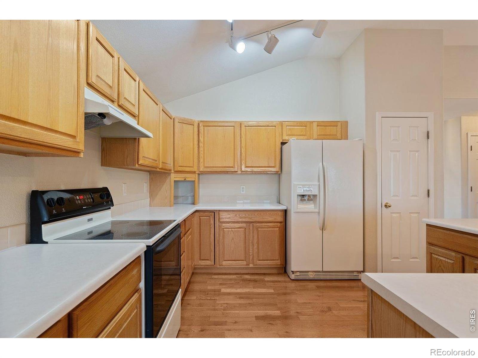 MLS Image #15 for 208  egyptian court,fort collins, Colorado