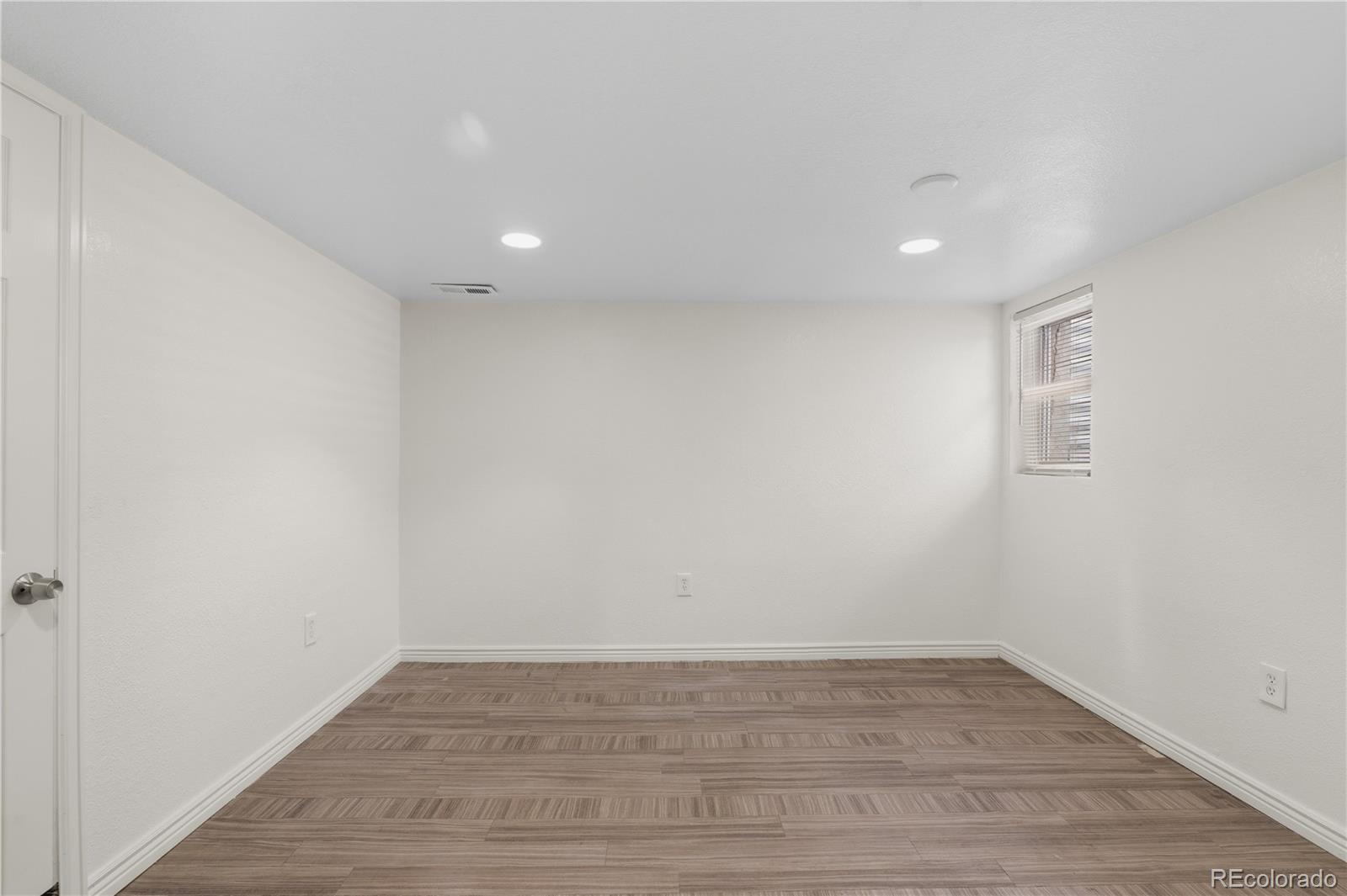 MLS Image #10 for 564 s stuart street,denver, Colorado