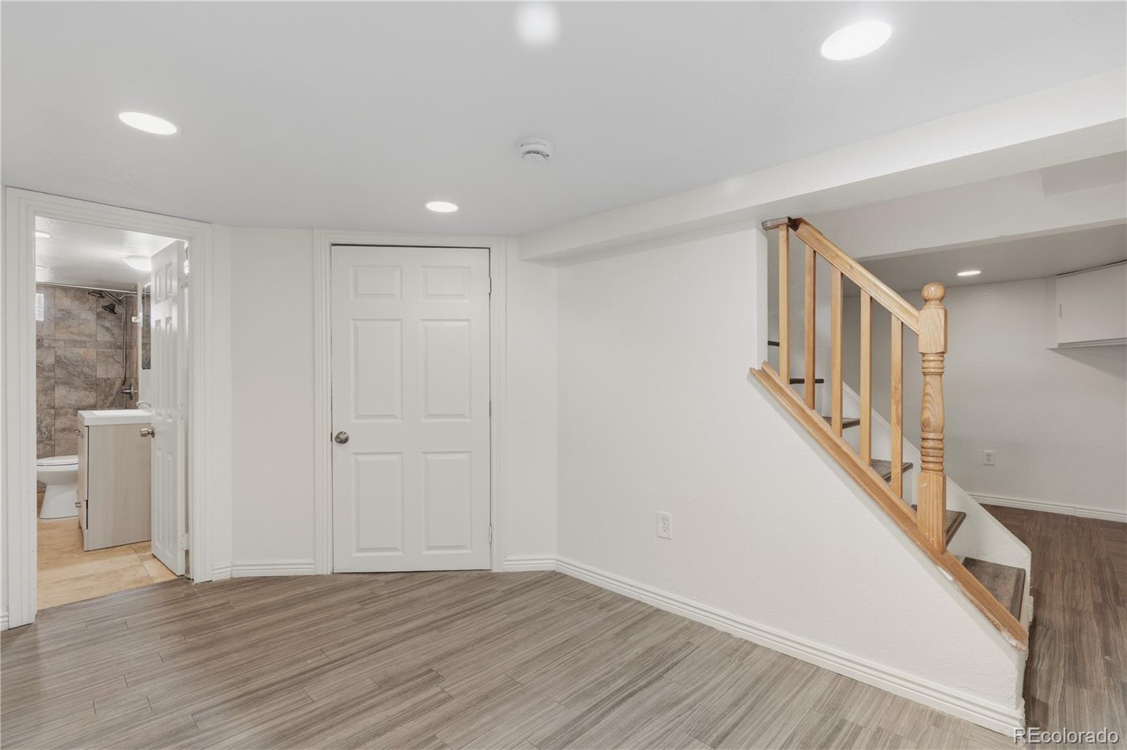 MLS Image #11 for 564 s stuart street,denver, Colorado
