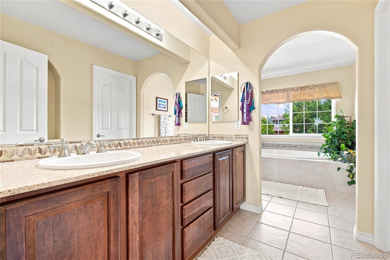MLS Image #22 for 13251  wild basin way,broomfield, Colorado
