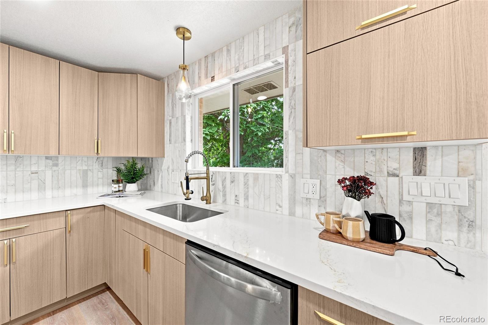 MLS Image #6 for 9522 w 64th place,arvada, Colorado