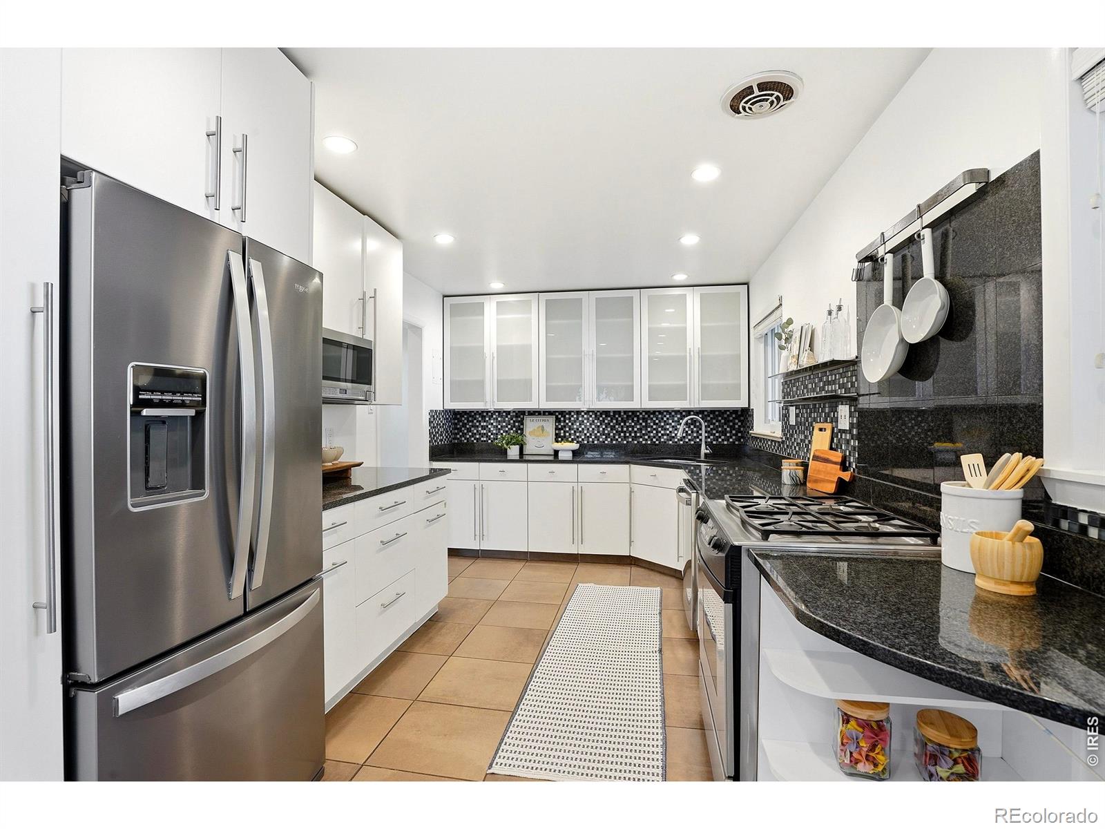 MLS Image #10 for 3160 s humboldt street,englewood, Colorado
