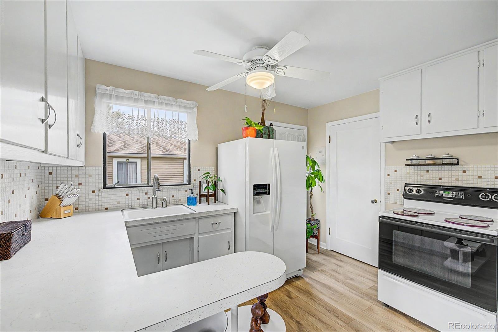 MLS Image #8 for 2616 s linley court,denver, Colorado
