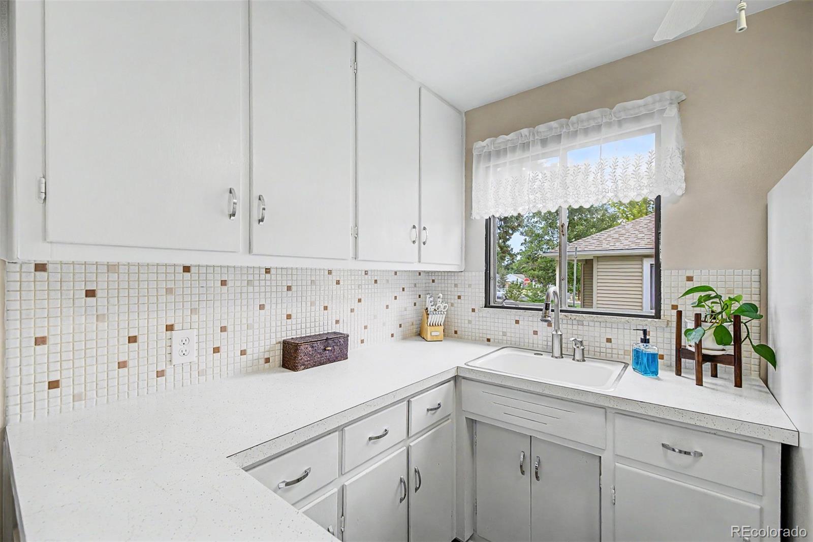 MLS Image #9 for 2616 s linley court,denver, Colorado