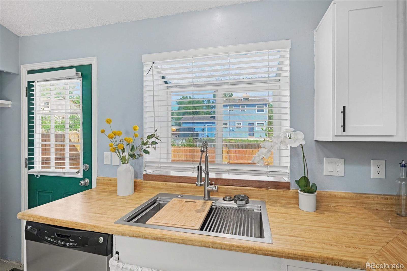 MLS Image #13 for 4646 s dillon court,aurora, Colorado