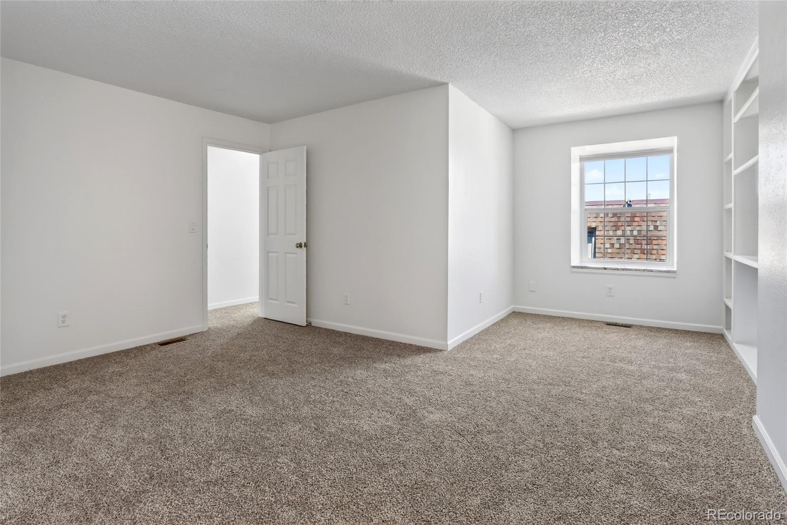 MLS Image #10 for 15451 e wyoming drive,aurora, Colorado