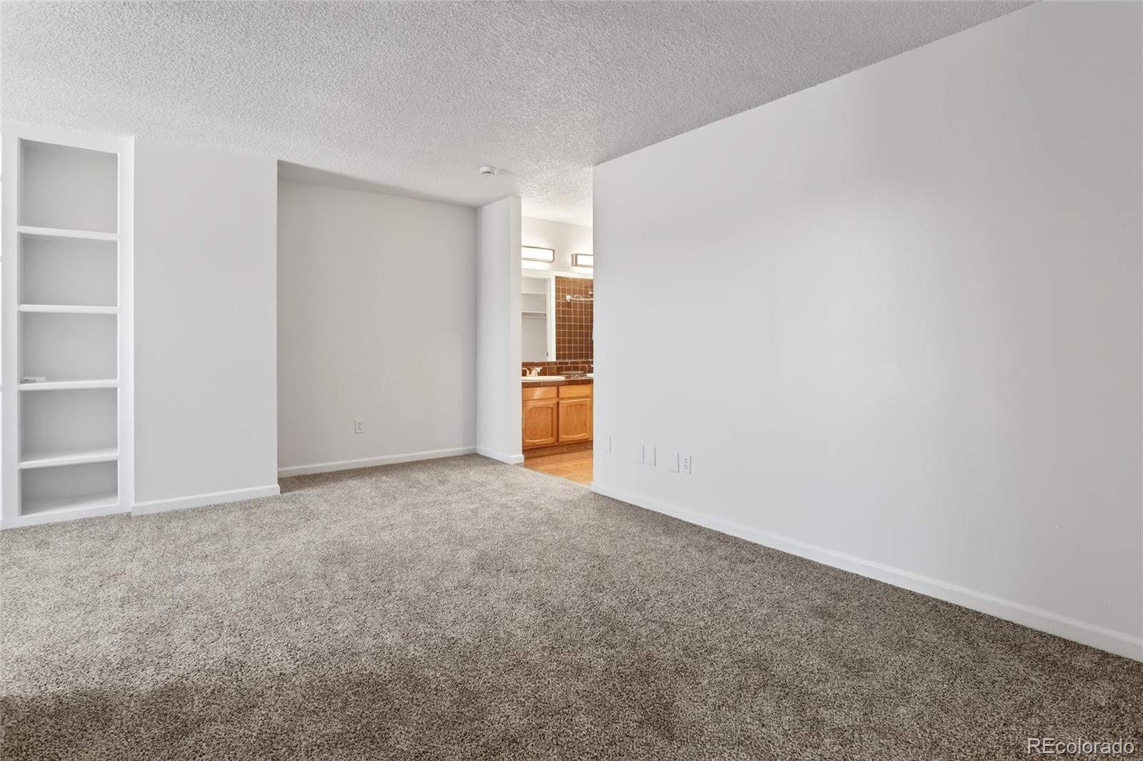 MLS Image #11 for 15451 e wyoming drive,aurora, Colorado