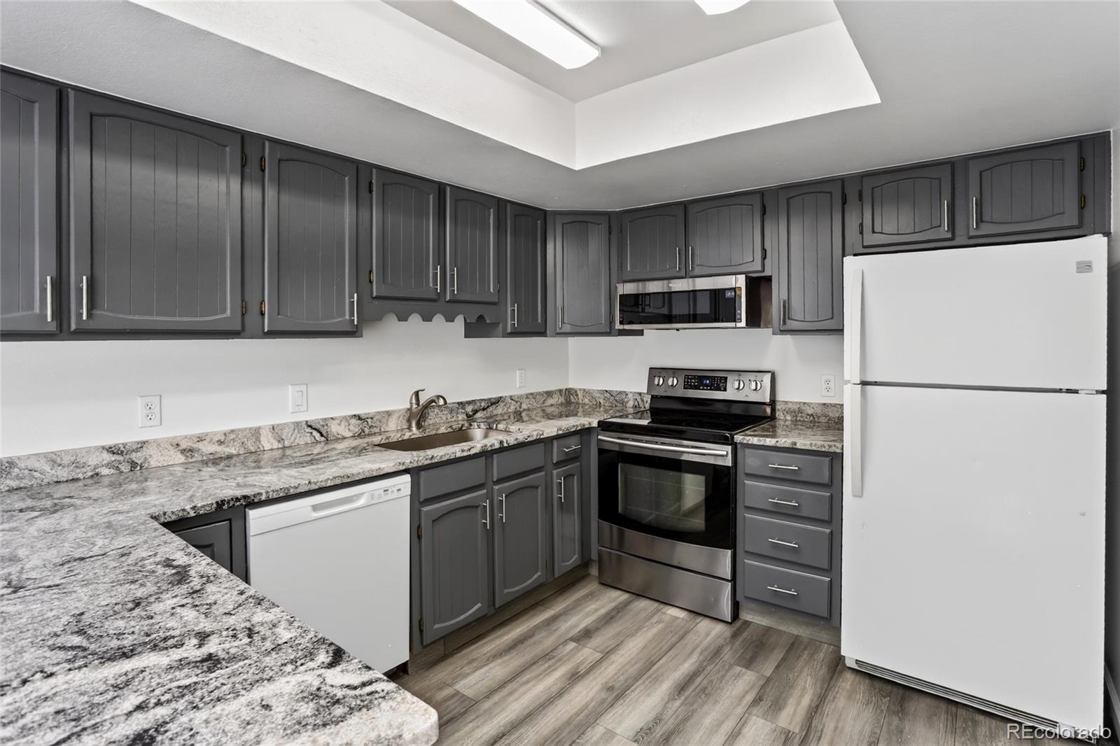 MLS Image #4 for 15451 e wyoming drive,aurora, Colorado